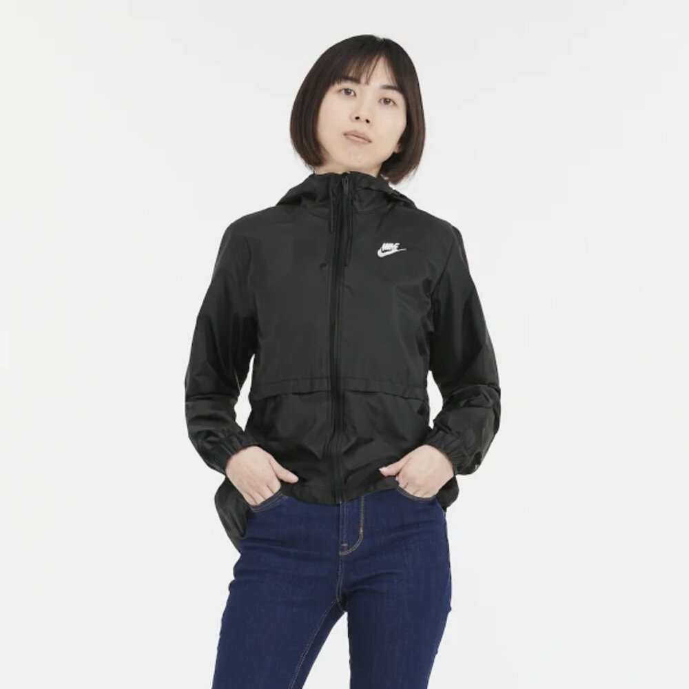 NWT Womens XS Black Nike Women's Essential Woven Repel Jacket
